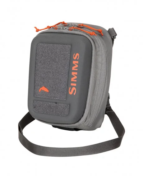 Fishing pliers jaw clamp-Simms Freestone Chest Pack