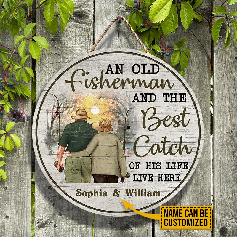 Fishing hook tension gauge-Personalized Fishing Old Couple The Best Catch Custom Wood Circle Sign